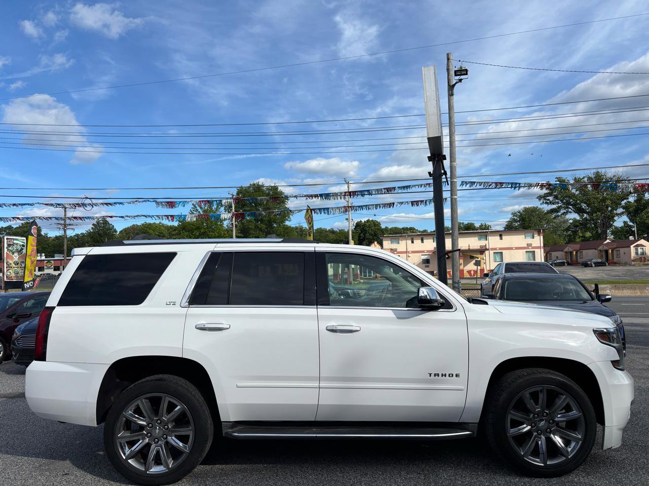 Used 2015 Chevrolet Tahoe LTZ AWD/4WD image 8