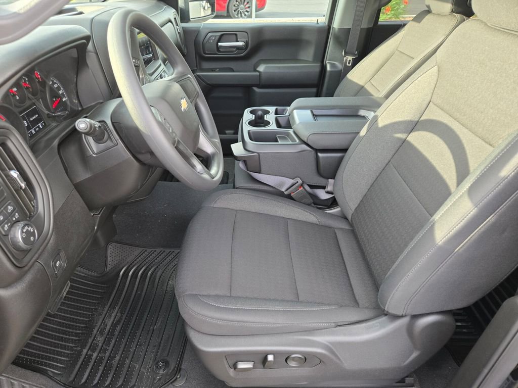 New 2026 Chevrolet Silverado 2500 Custom w/ Custom Value Package image 6