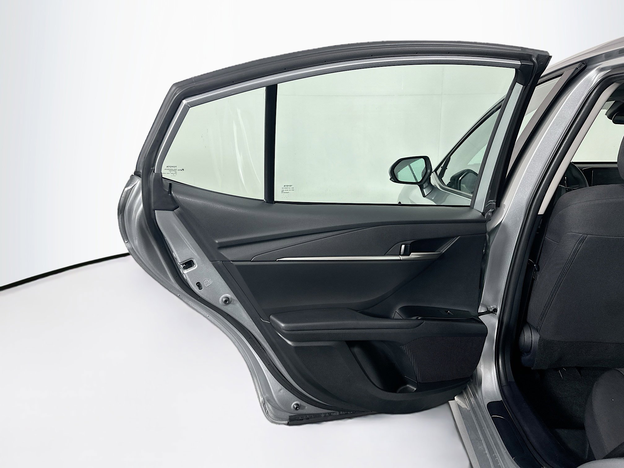 Used 2025 Toyota Camry LE image 26