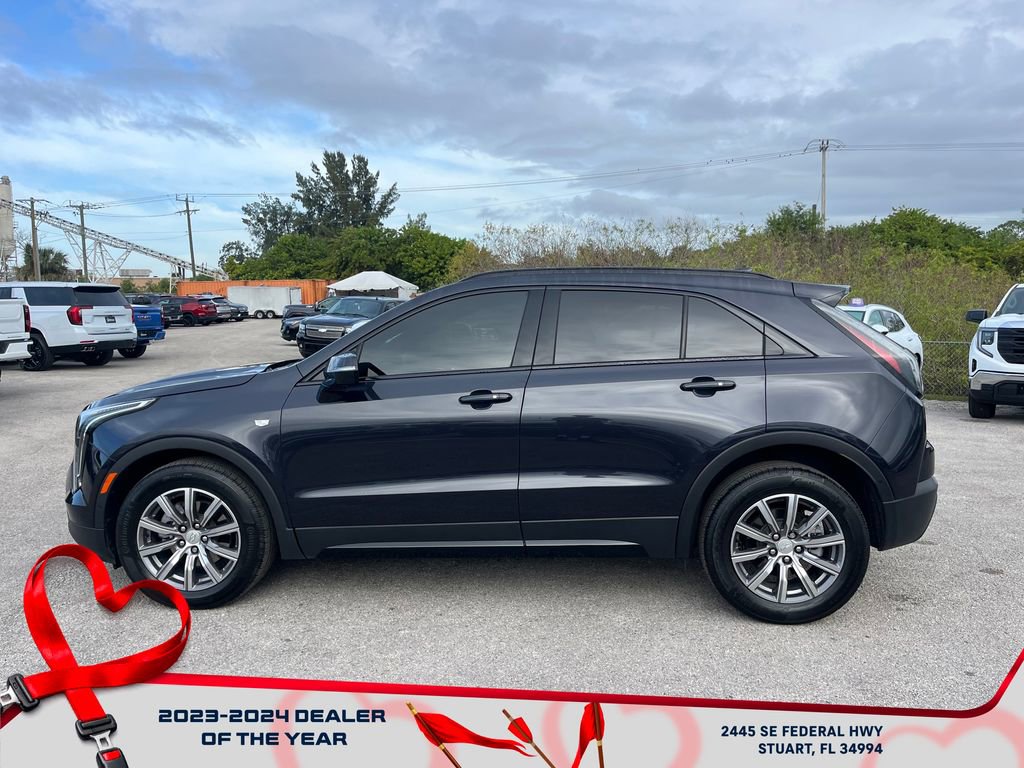 Used 2023 Cadillac XT4 Sport w/ Enhanced Visibility Package image 4