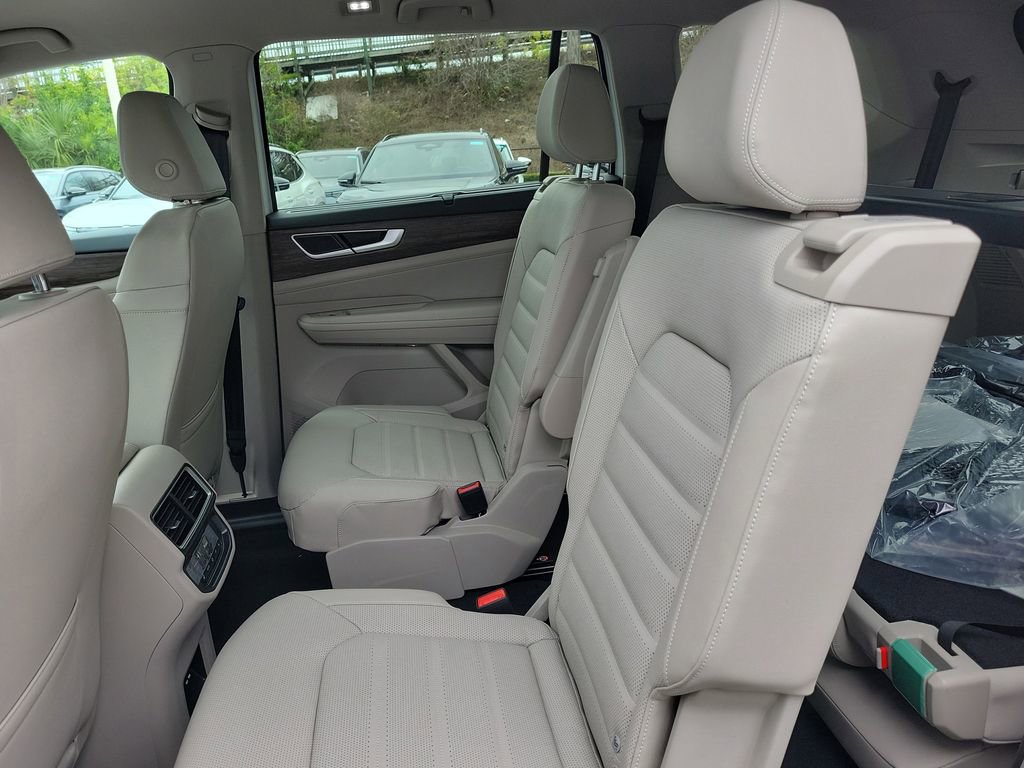 New 2026 Volkswagen Atlas SEL image 8