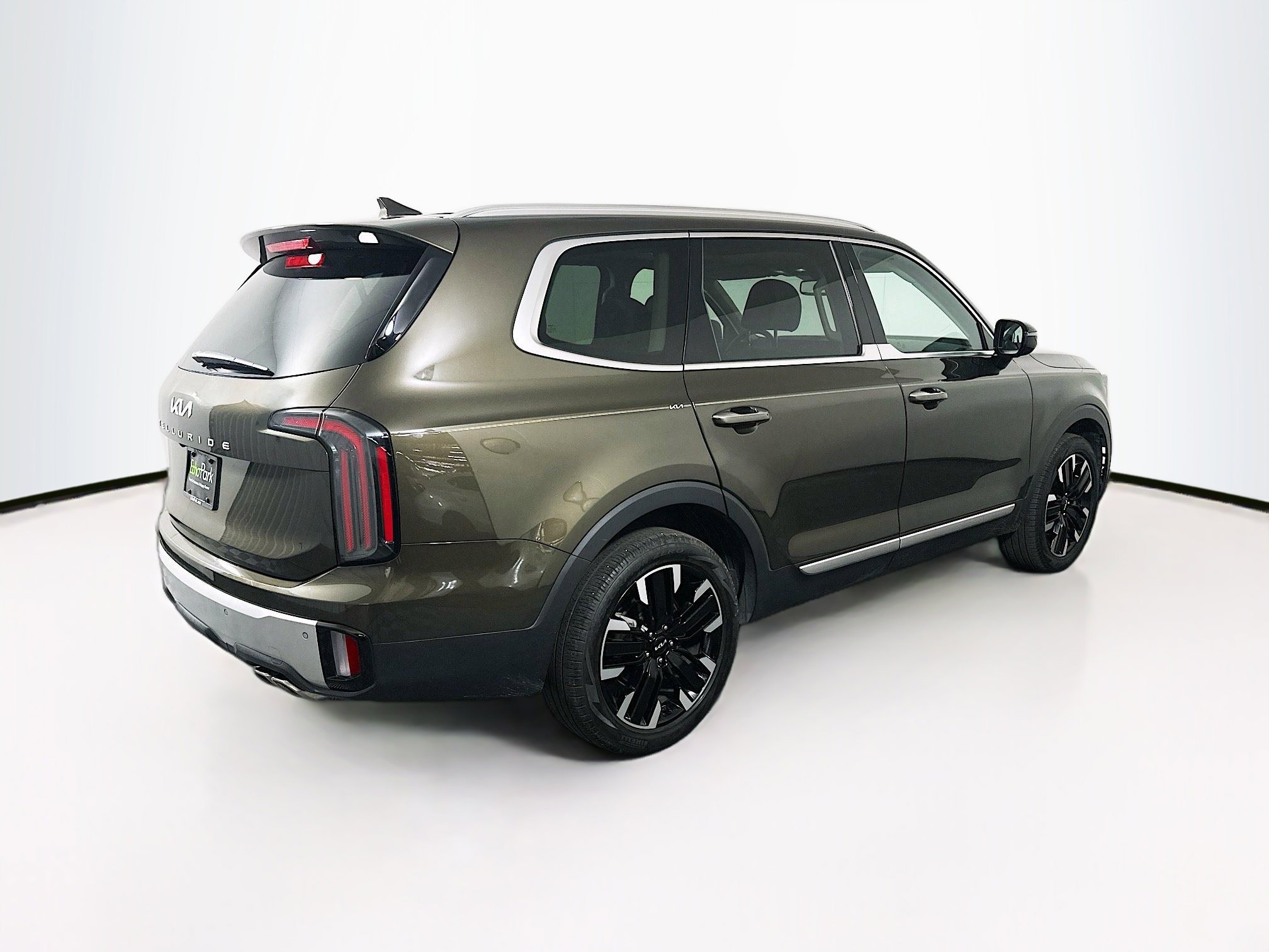 Used 2024 Kia Telluride SX FWD image 9