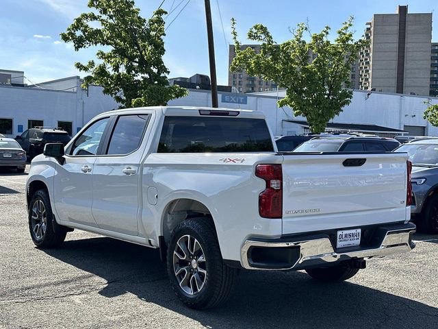 Used 2022 Chevrolet Silverado 1500 LT AWD/4WD image 4