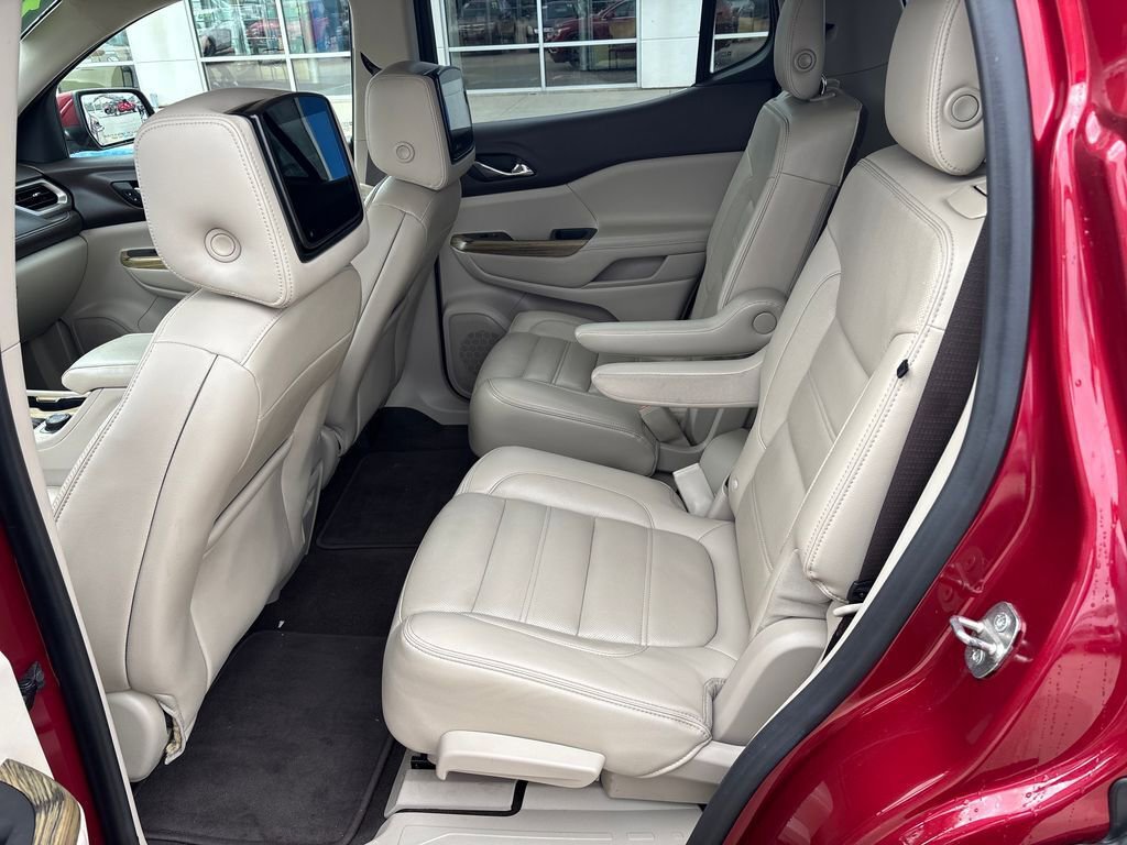 Used 2019 GMC Acadia Denali w/ Technology Package AWD/4WD image 28