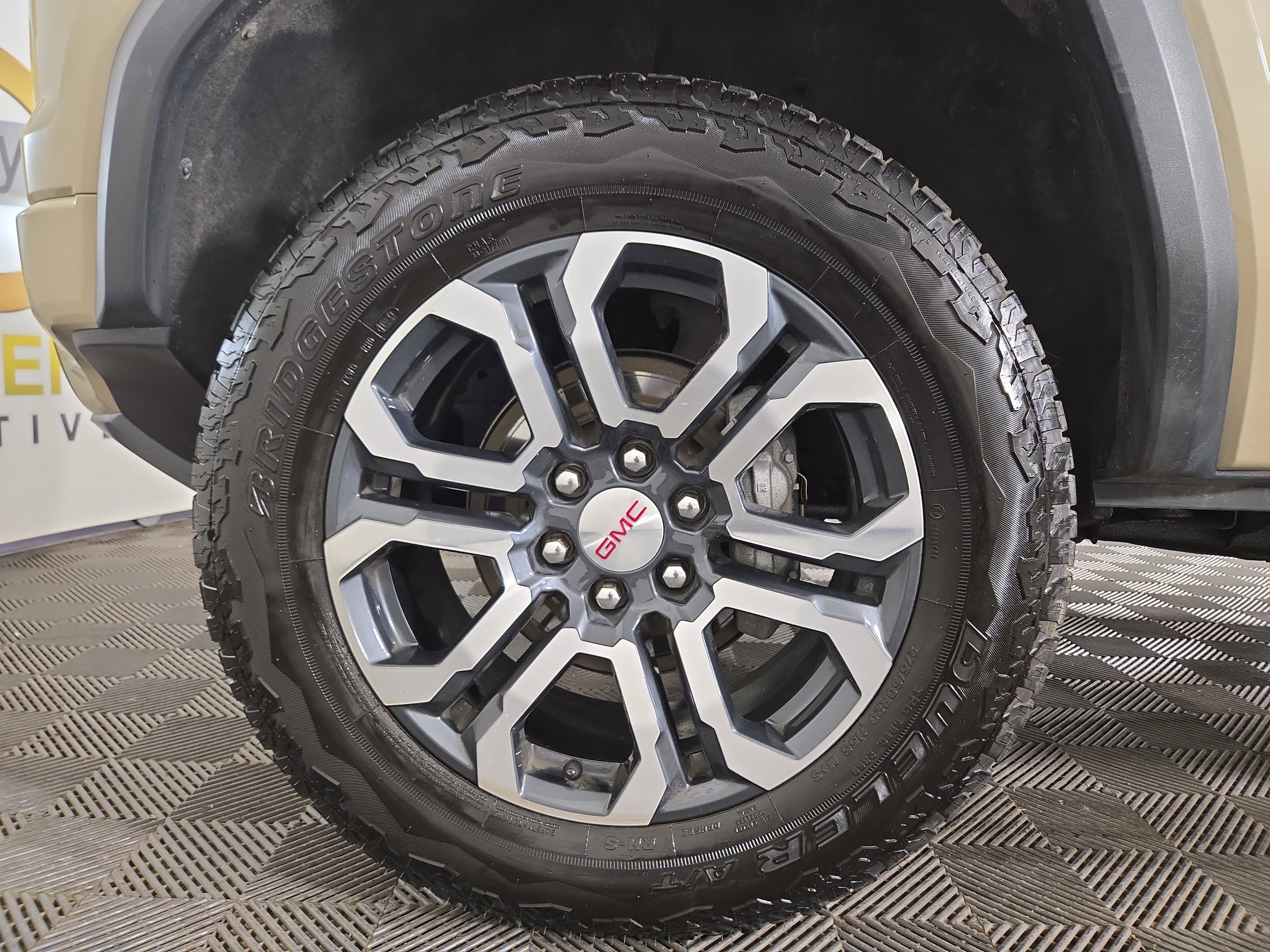 Certified 2024 GMC Canyon AT4 w/ AT4 Premium Package image 32