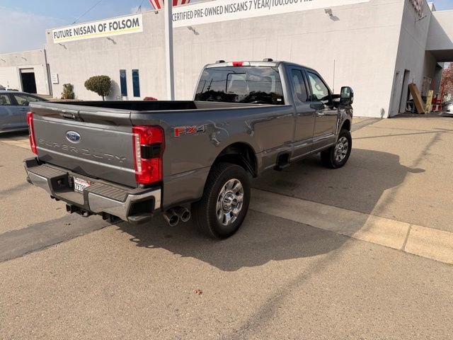 Used 2023 Ford F350 Lariat w/ Tow Technology Package image 4