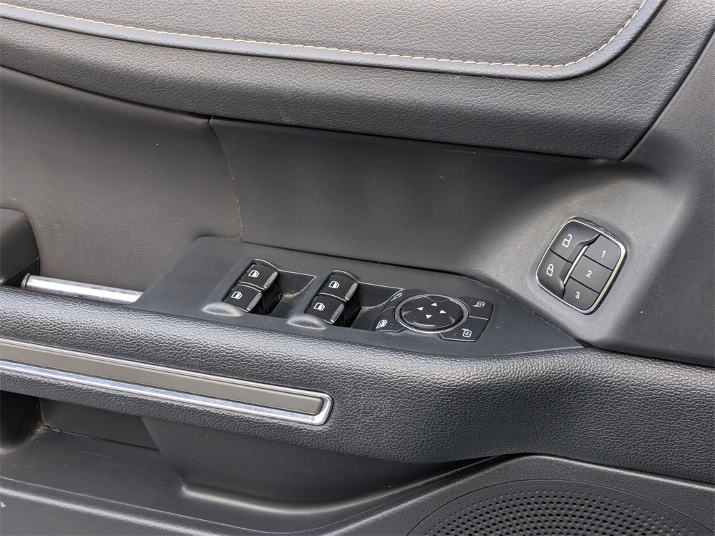 Used 2024 Ford Expedition Max XLT image 14