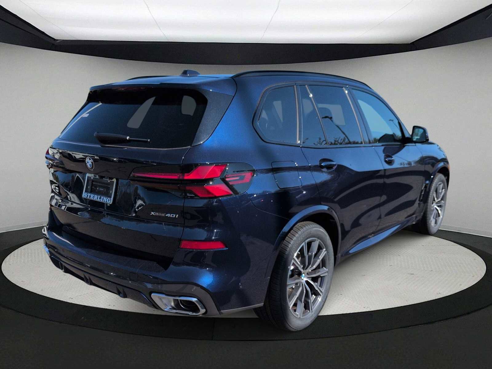 Used 2026 BMW X5 xDrive40i w/ M Sport Package image 8