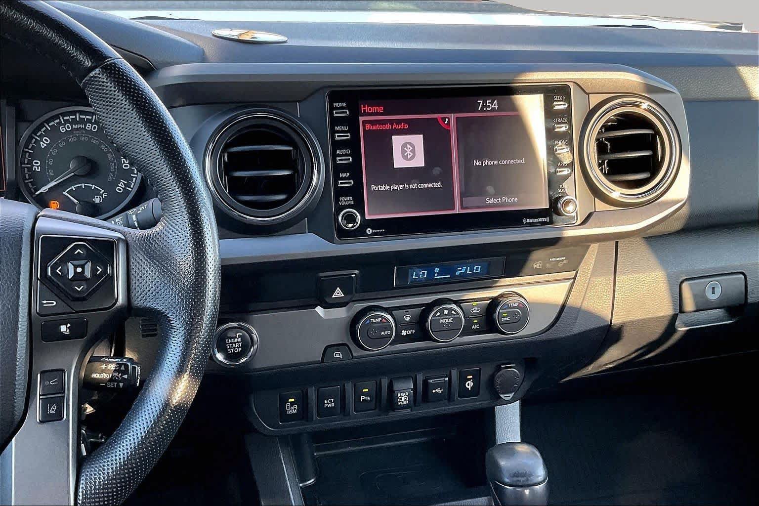Used 2022 Toyota Tacoma TRD Sport w/ Technology Package RWD image 6