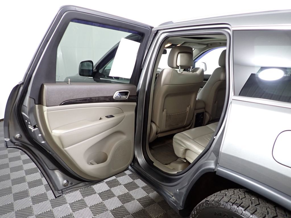 Used 2012 Jeep Grand Cherokee Laredo image 37