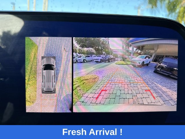 Used 2025 Chevrolet Traverse Z71 w/ Driver Confidence Package AWD/4WD image 24