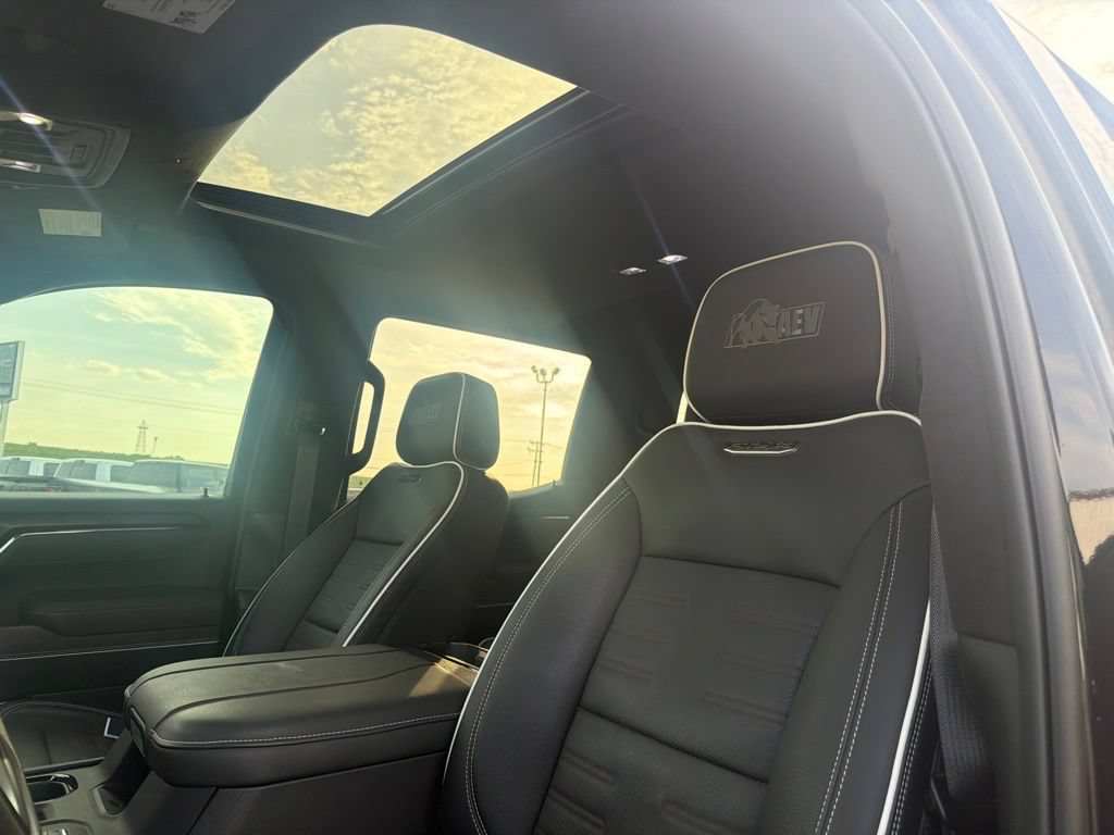 Used 2024 GMC Sierra 1500 AT4X w/ AT4X AEV Edition AWD/4WD image 8