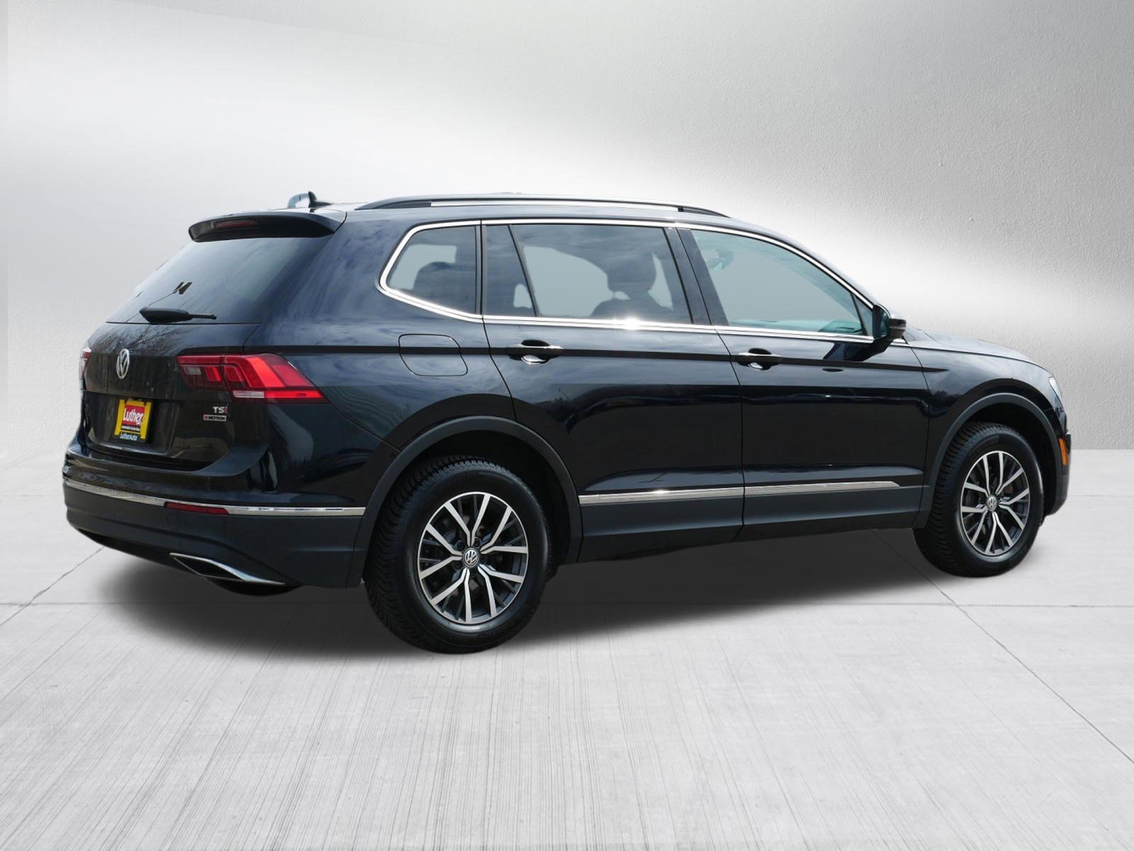 Used 2018 Volkswagen Tiguan SE image 7