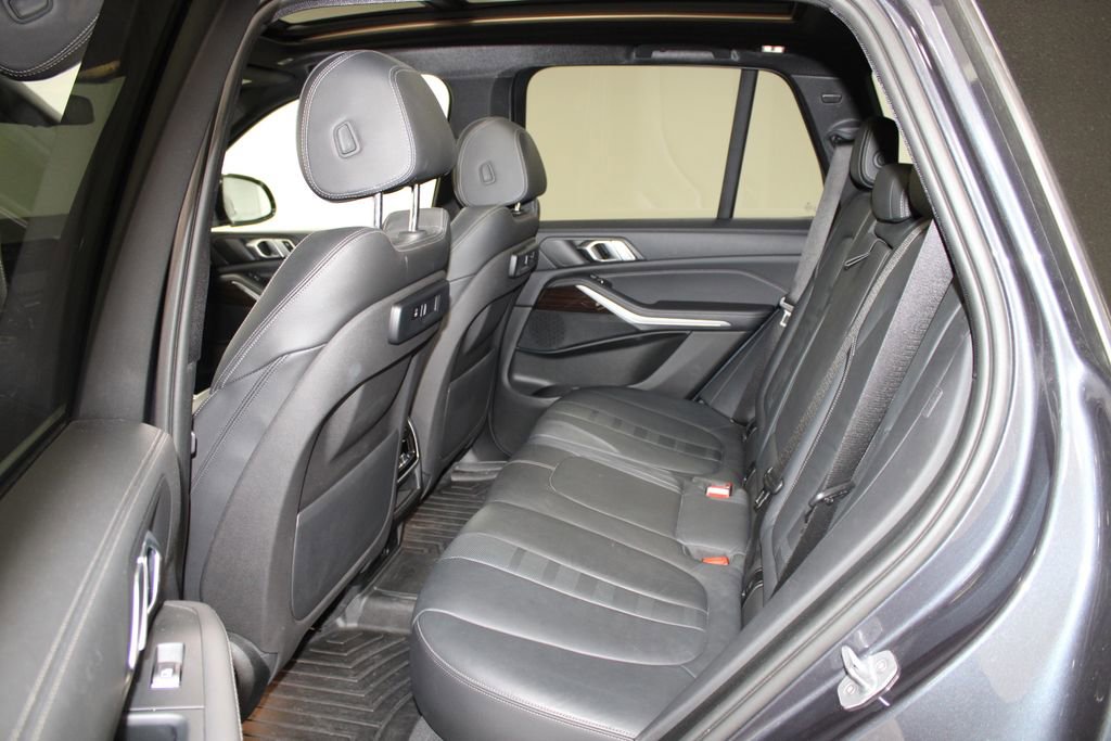 Used 2019 BMW X5 xDrive40i w/ Convenience Package AWD/4WD image 18
