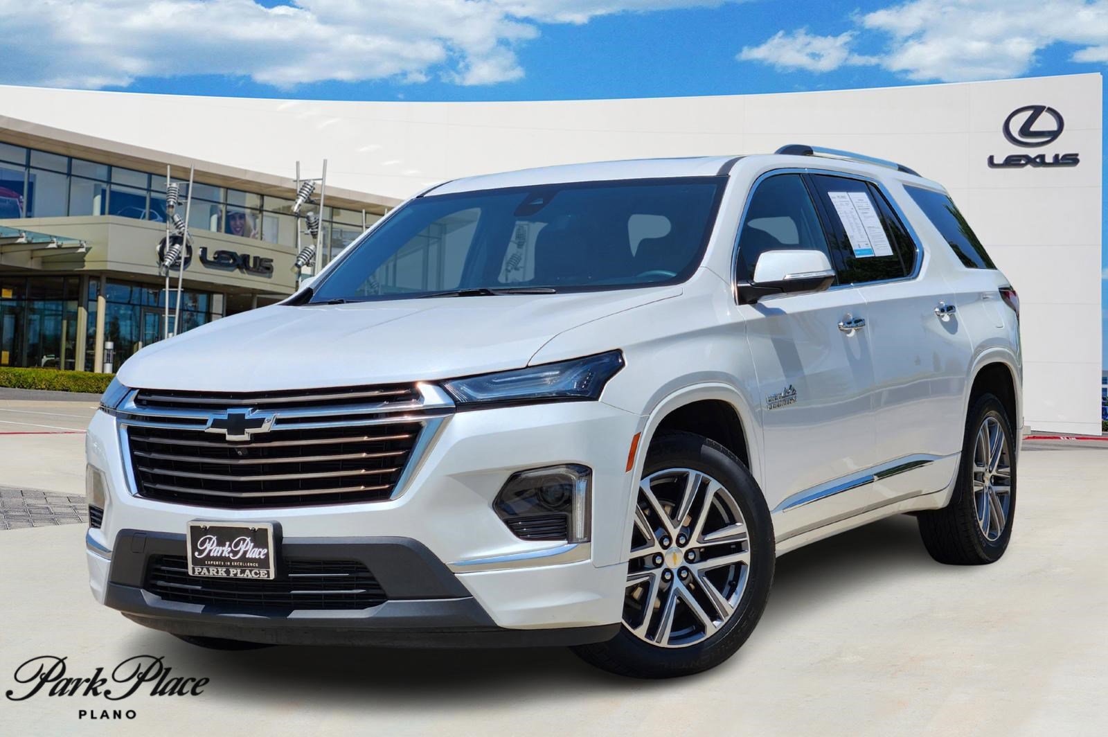 Used 2023 Chevrolet Traverse High Country