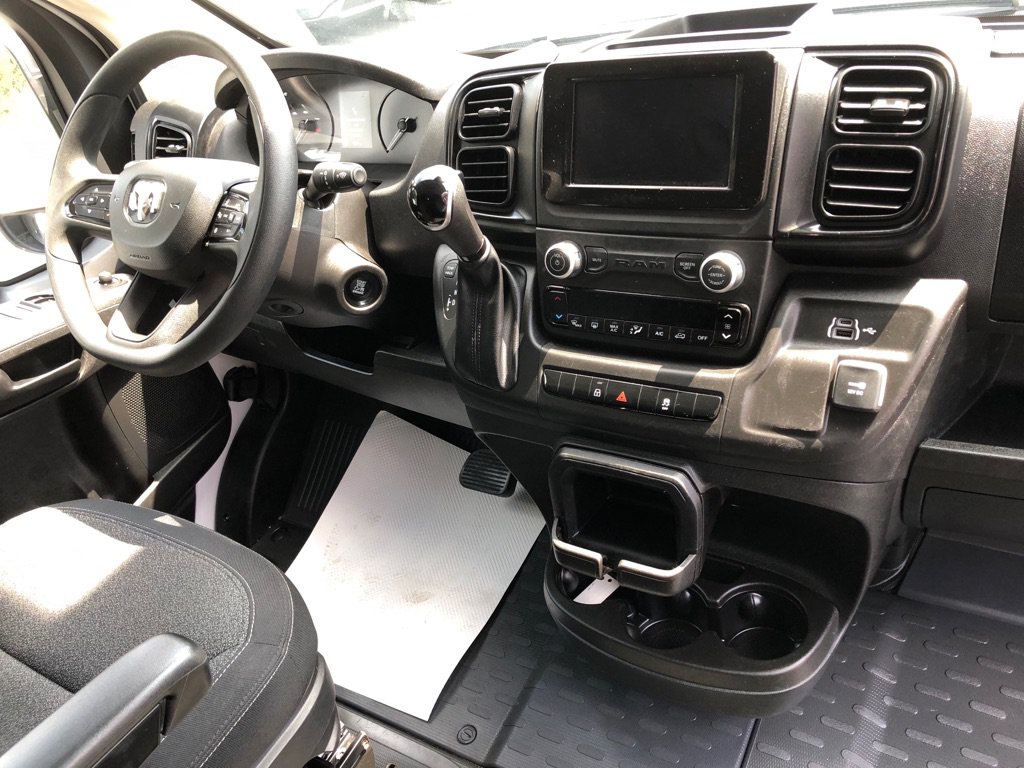 Used 2025 RAM ProMaster 2500 w/ Convenience Group FWD image 24