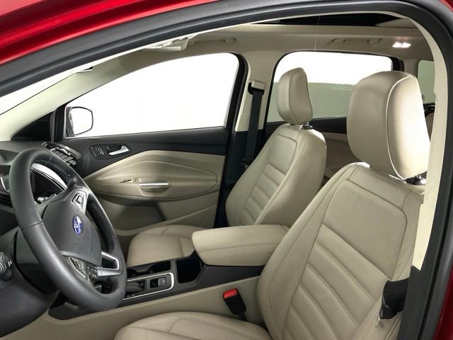 Used 2019 Ford Escape Titanium FWD image 25