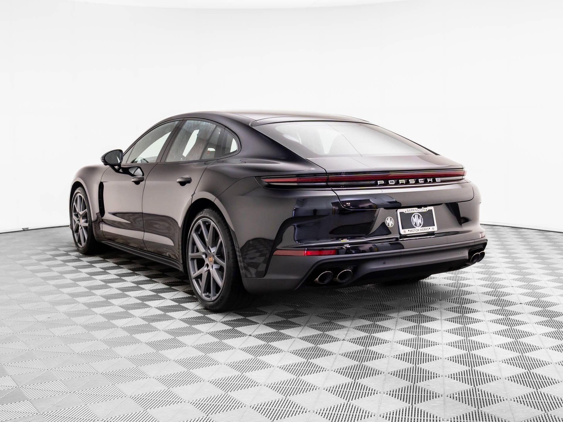 New 2026 Porsche Panamera 4 image 3