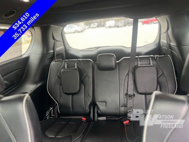 Used 2025 Chrysler Pacifica Limited FWD image 32