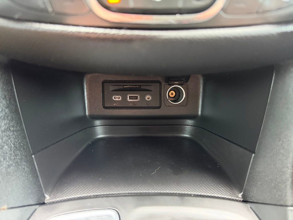 Used 2022 Chevrolet Equinox LT image 24