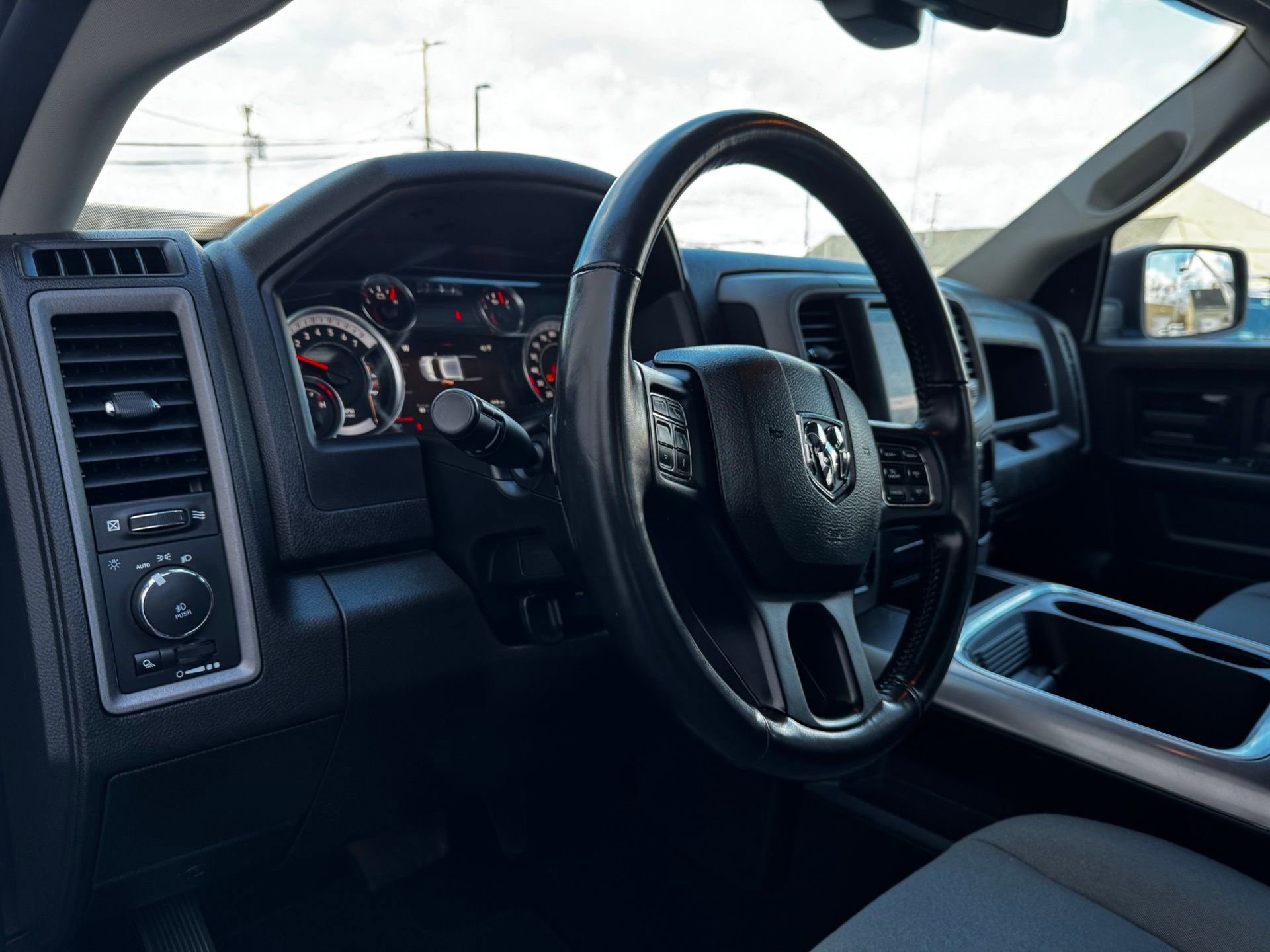 Used 2023 RAM 1500 Express w/ Wheel & Sound Group image 19