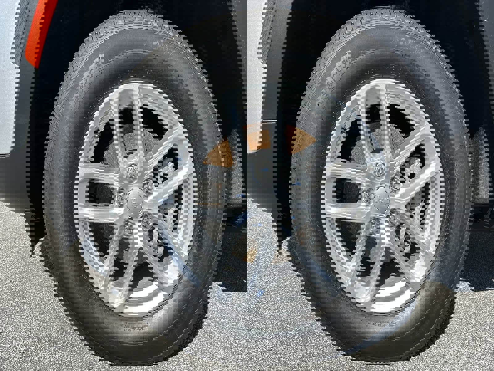 New 2025 Jeep Grand Cherokee Laredo X w/ Trailer Tow Package image 11