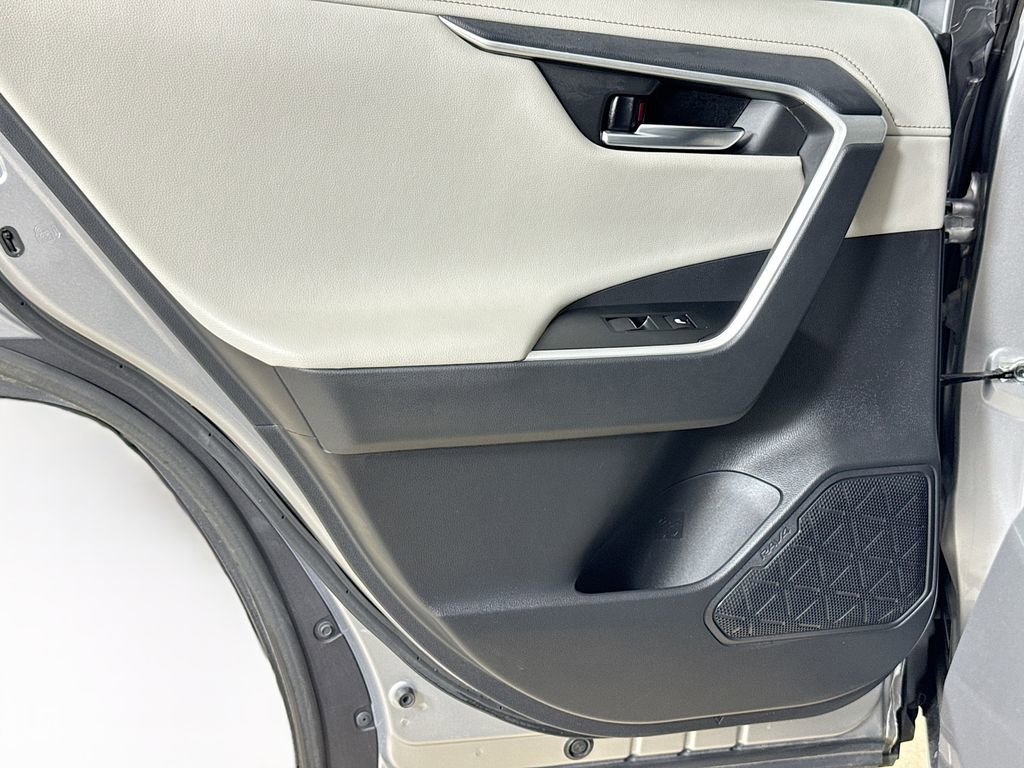 Certified 2021 Toyota RAV4 Limited image 23
