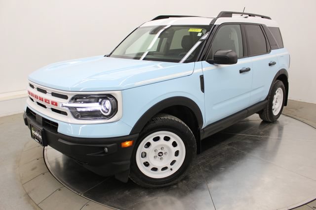 Used 2023 Ford Bronco Sport Heritage w/ Heritage Convenience Package AWD/4WD image 3