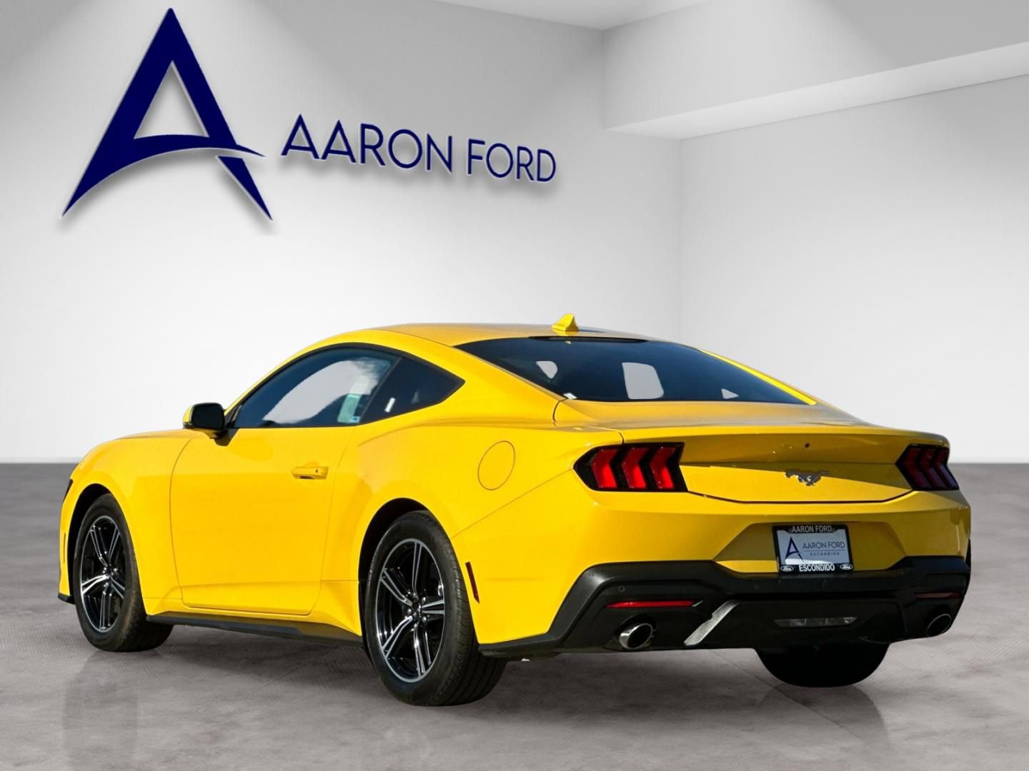 Used 2024 Ford Mustang Premium image 4