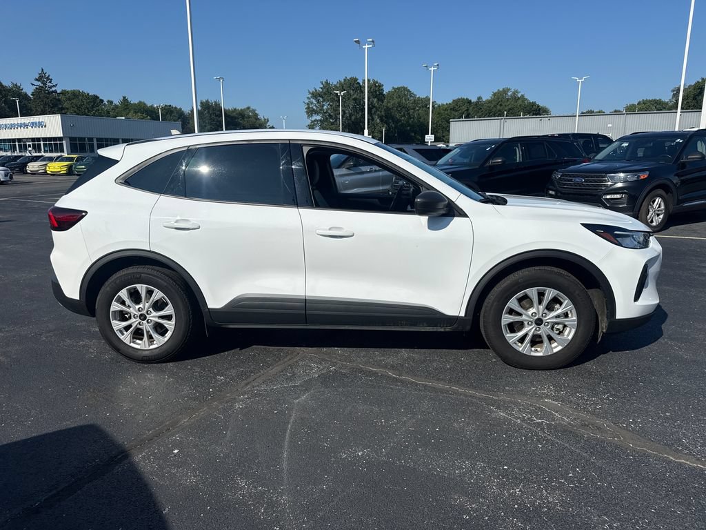 Used 2025 Ford Escape Active w/ Tech Pack #1 FWD image 5