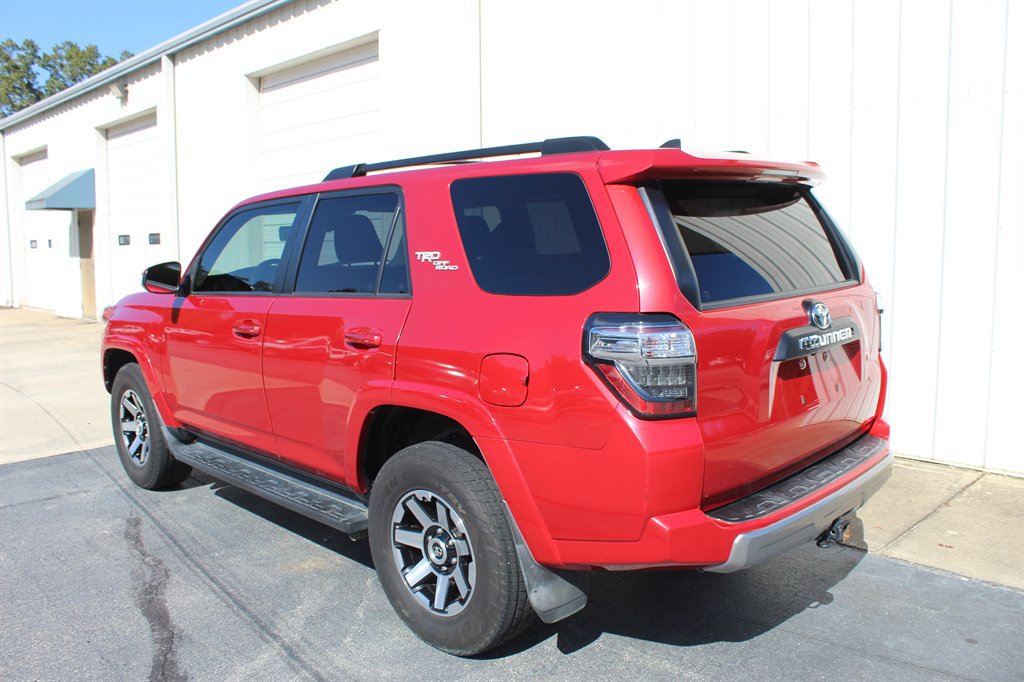 Used 2020 Toyota 4Runner TRD Off-Road w/ Phone Cable & Charge Package image 4