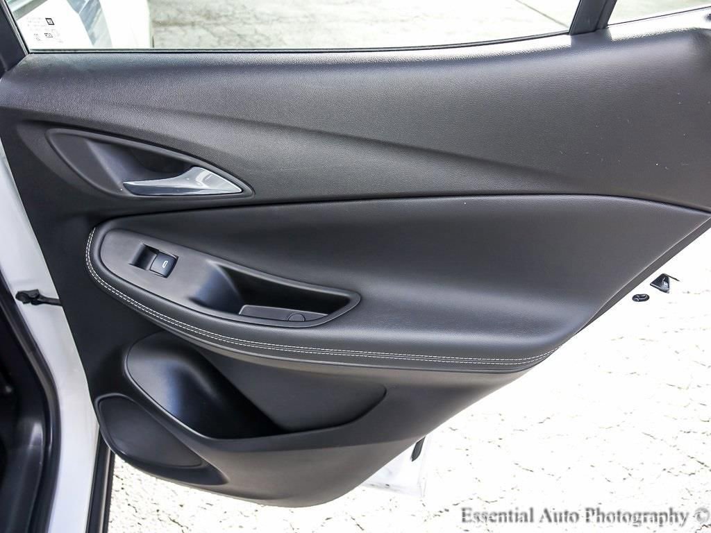 Used 2022 Buick Encore GX Essence w/ Experience Buick Package image 26