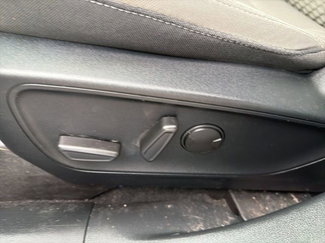 Used 2021 Ford Escape SE image 24
