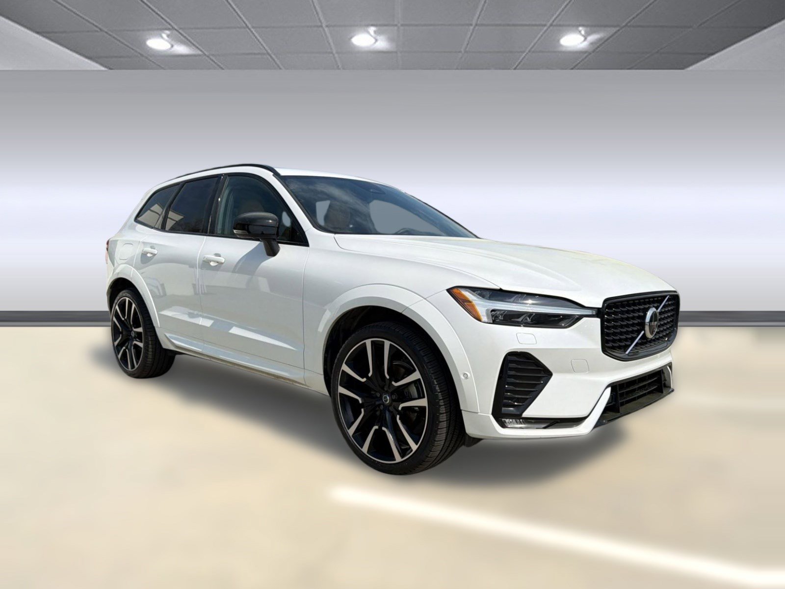 Used 2025 Volvo XC60 B5 Ultra w/ Protection Package Premier image 7