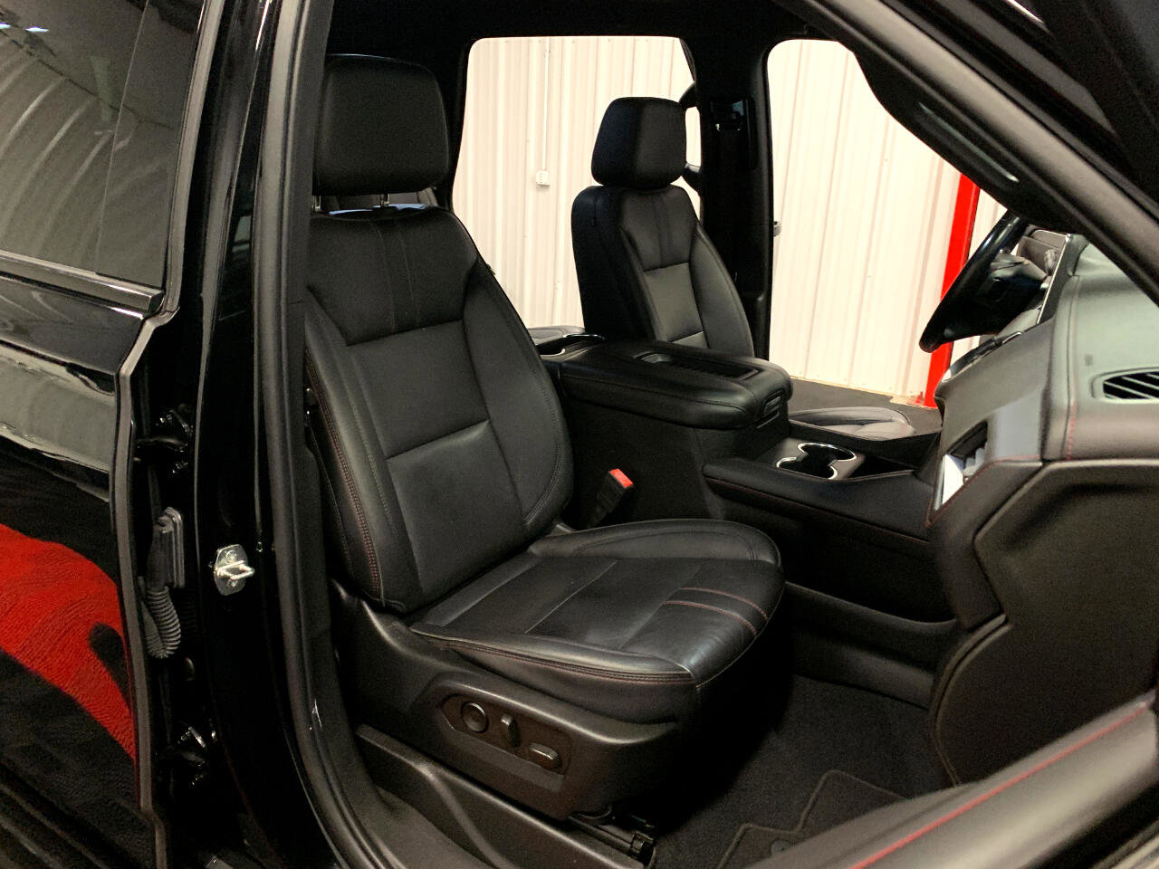 Used 2022 Chevrolet Tahoe RST w/ Luxury Package image 53