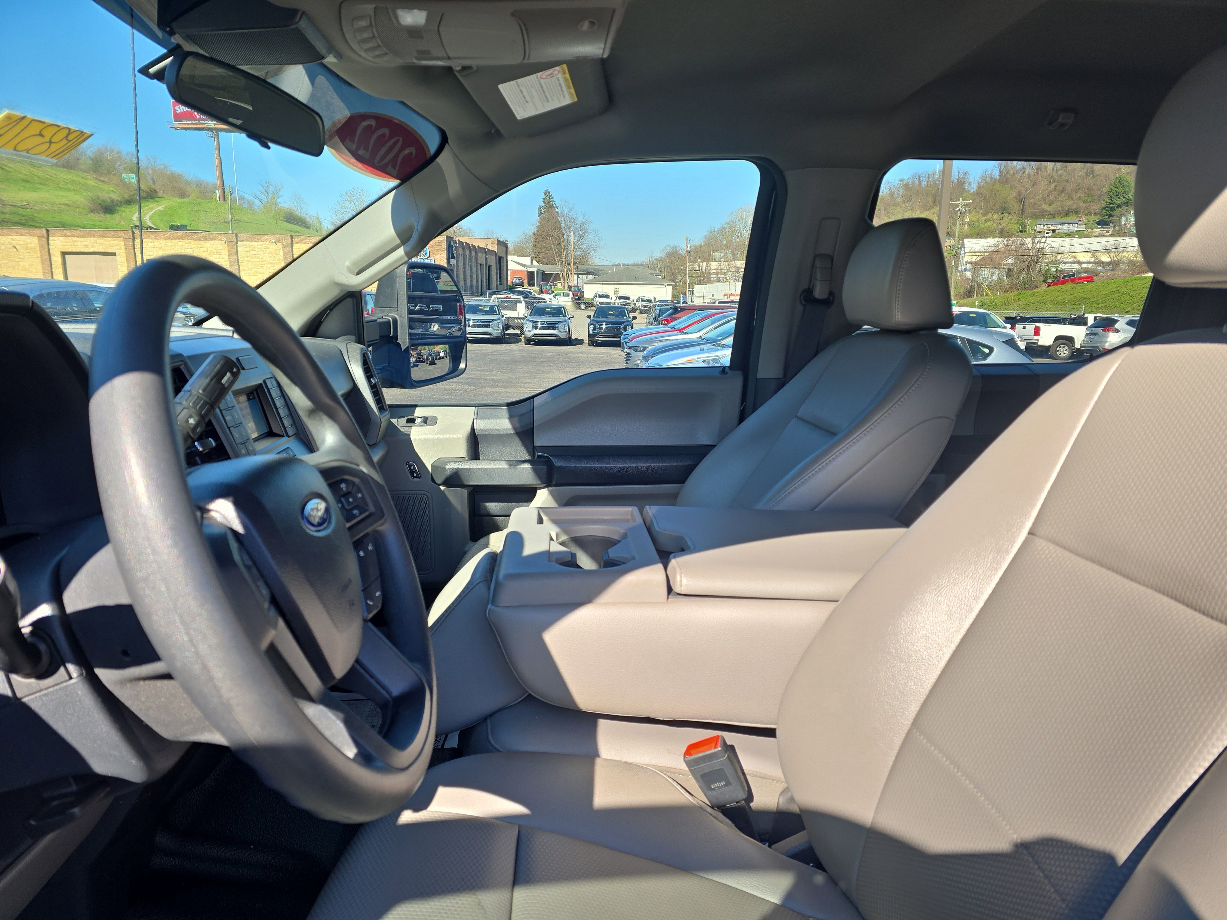 Used 2022 Ford F350 XL w/ Power Equipment Group image 11