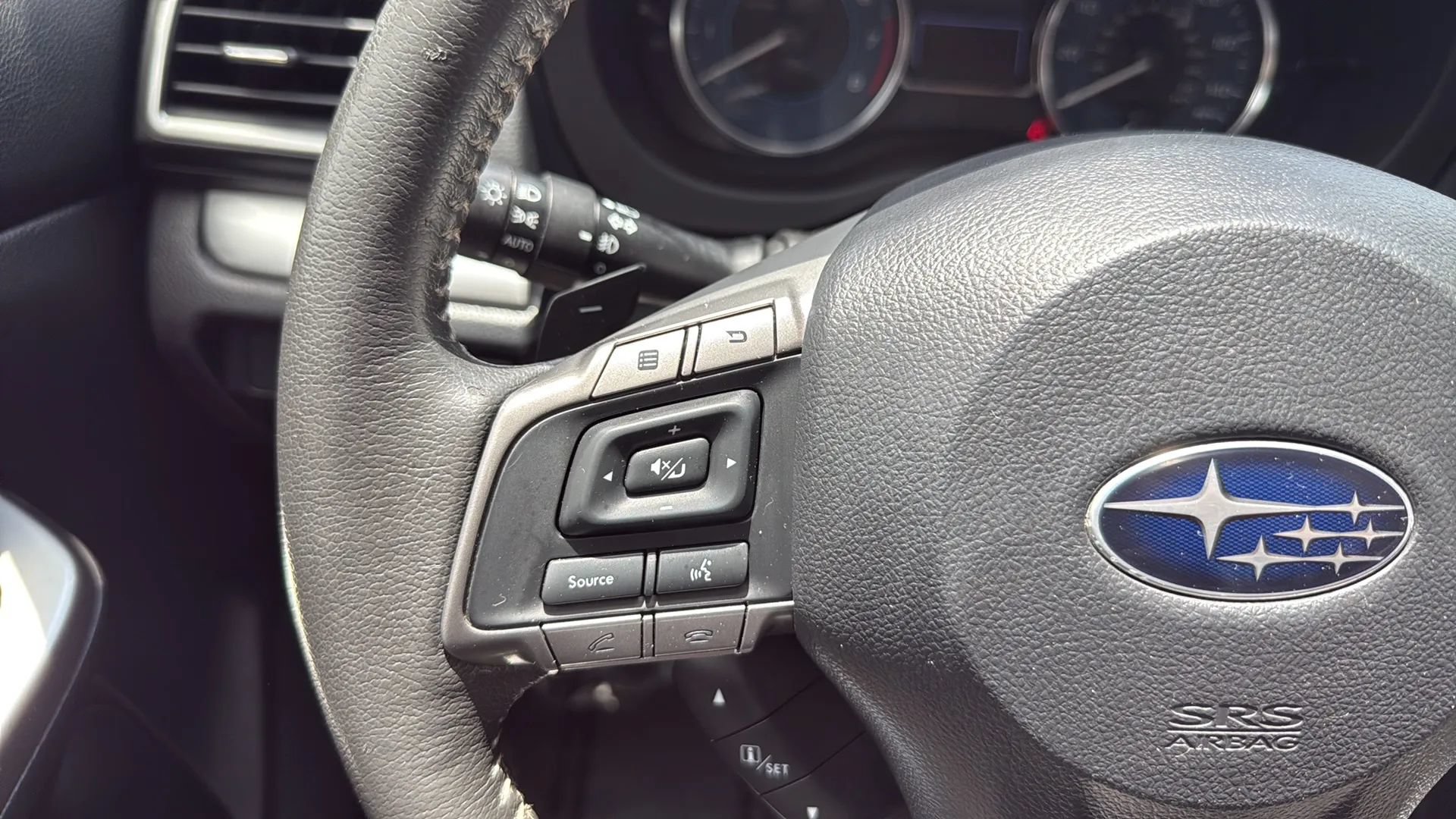 Used 2015 Subaru Crosstrek 2.0i Limited AWD/4WD image 31