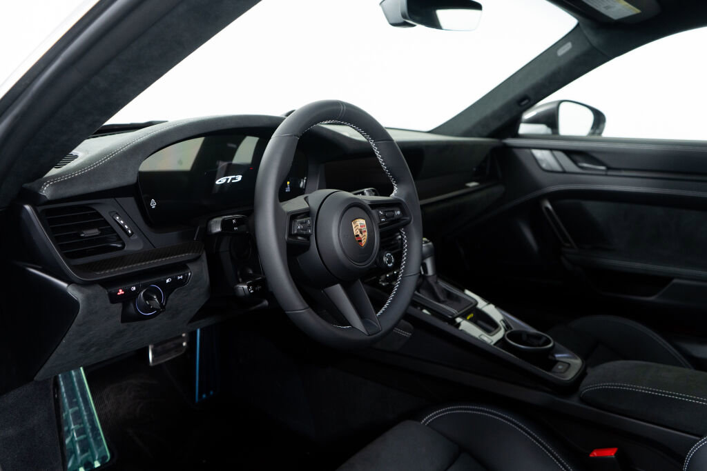 Used 2025 Porsche 911 GT3 image 4