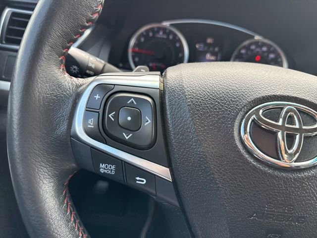 Used 2017 Toyota Camry XSE w/ Moonroof Package image 36