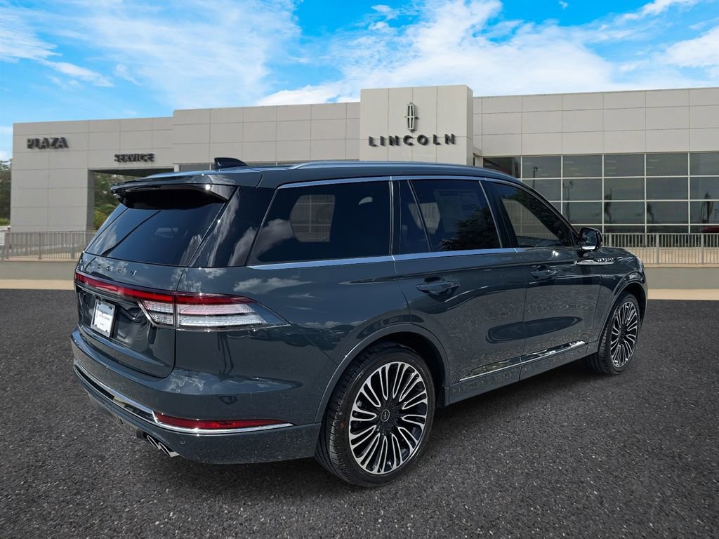 New 2025 Lincoln Aviator Black Label image 3