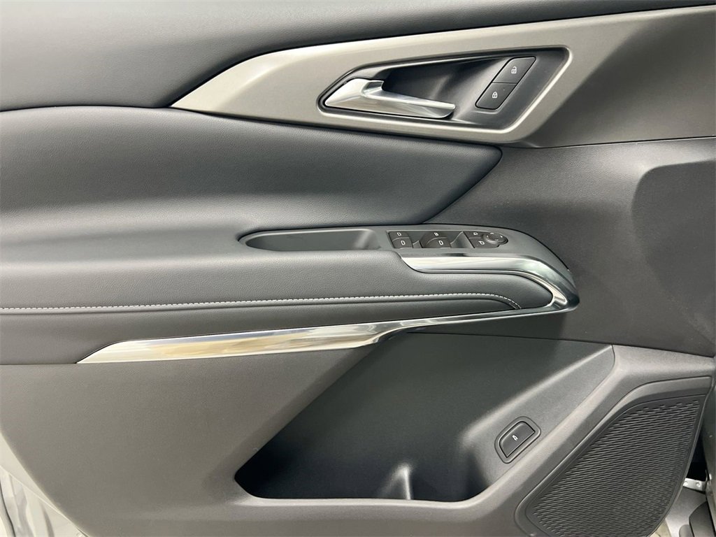 New 2026 Chevrolet Traverse LT w/ Driver Confidence Package image 21