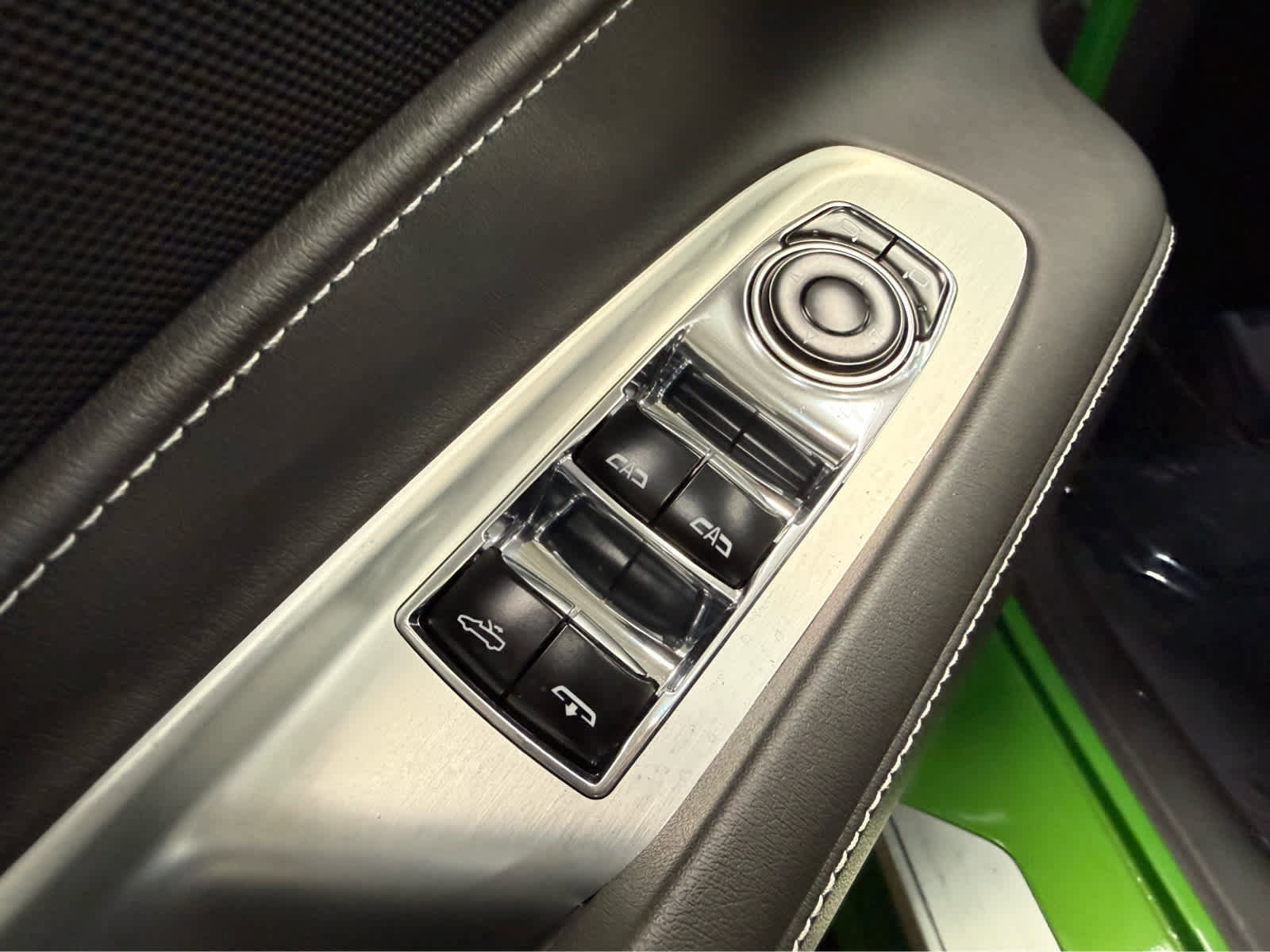 Used 2026 Chevrolet Corvette Stingray Convertible w/ 1LT RWD image 25