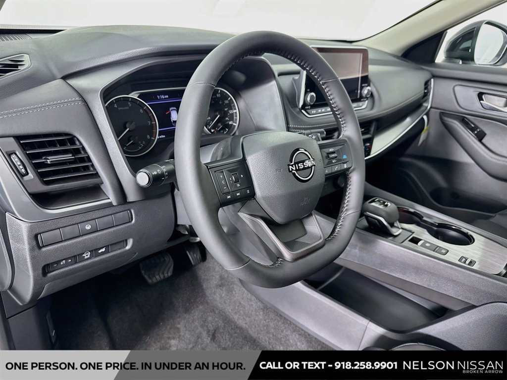 New 2026 Nissan Rogue Dark Armor FWD image 9