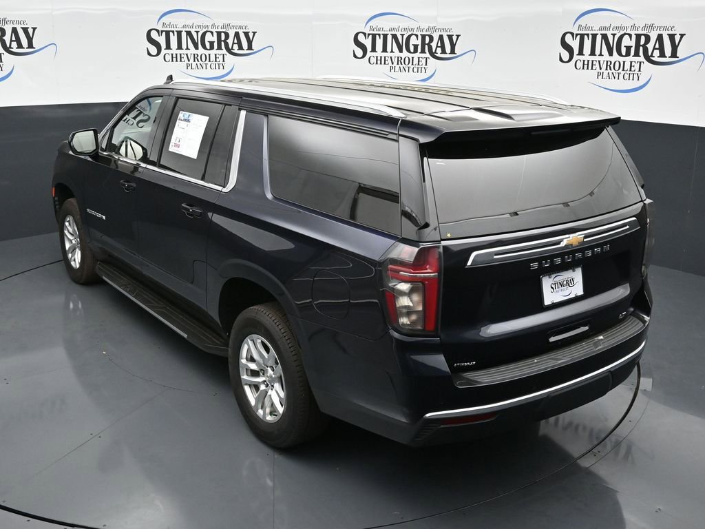 Used 2024 Chevrolet Suburban LT image 13