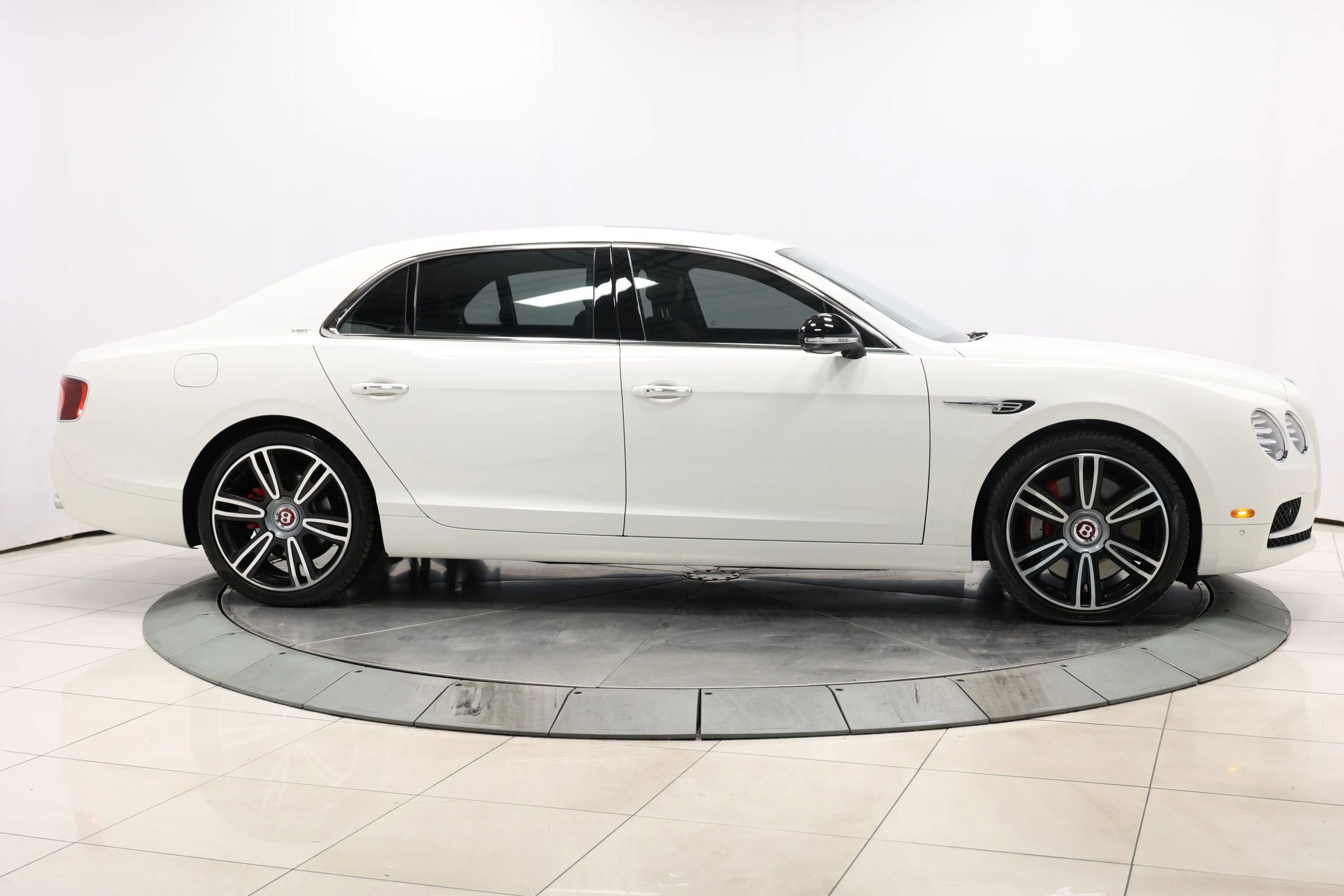 Used 2017 Bentley Flying Spur S V8 AWD/4WD image 71