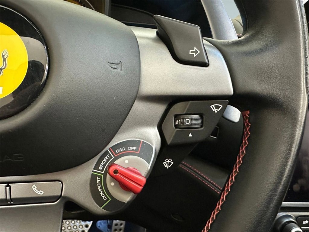 Used 2019 Ferrari Portofino image 21