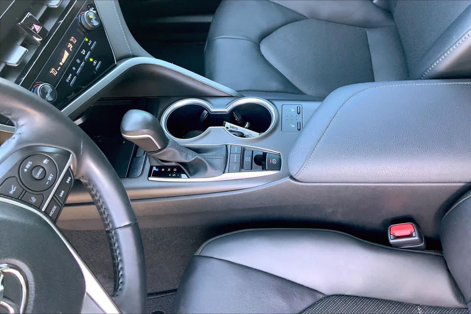 Used 2024 Toyota Camry XLE FWD image 17