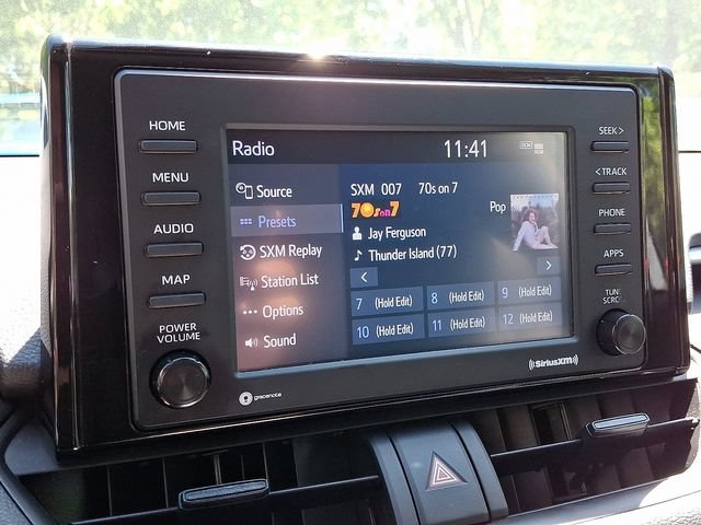 Used 2022 Toyota RAV4 XLE AWD/4WD image 16