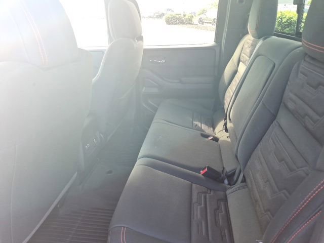 Used 2023 Nissan Frontier PRO-4X w/ Pro Convenience Package AWD/4WD image 17