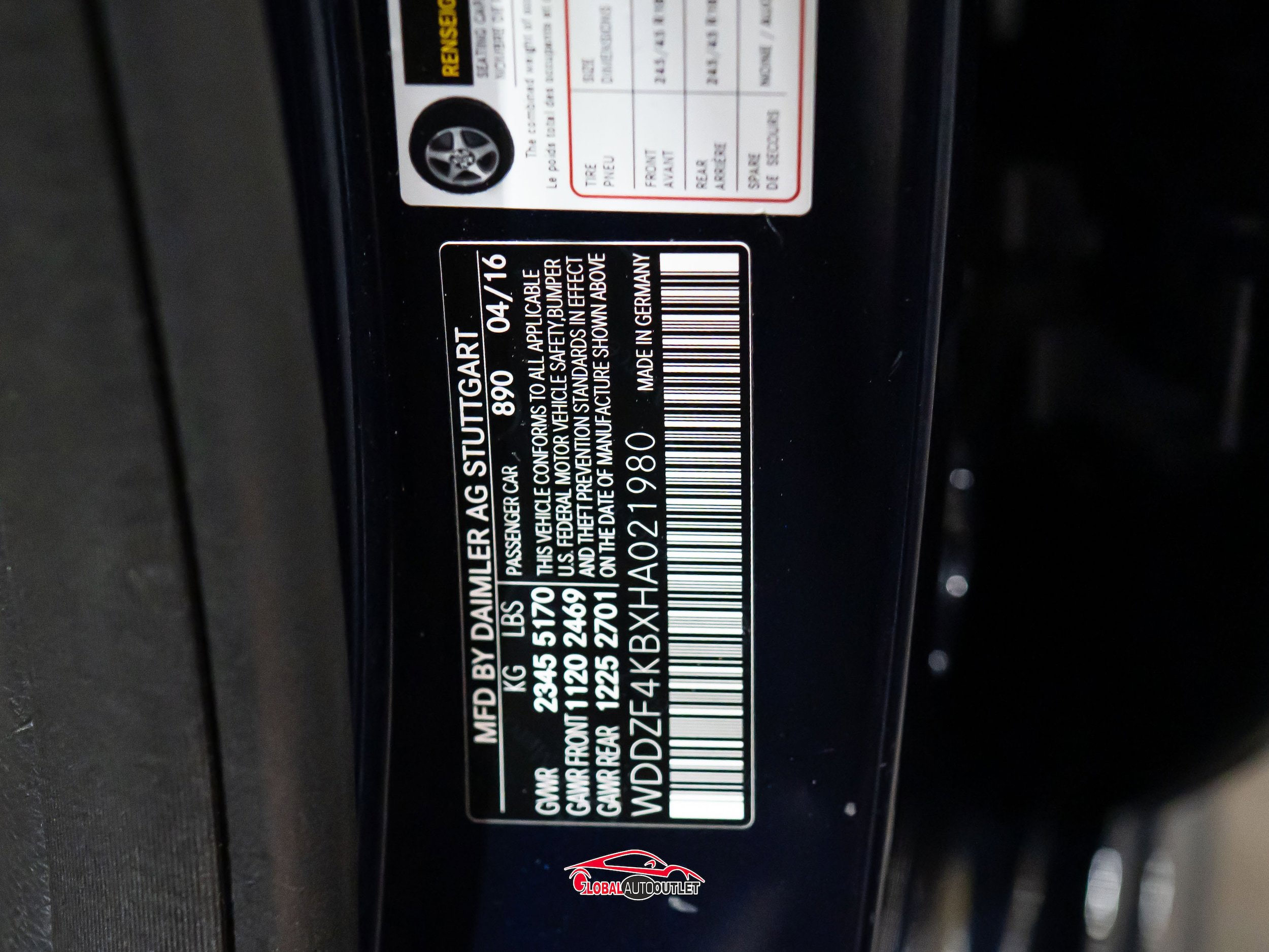 Used 2017 Mercedes-Benz E 300 4MATIC image 53